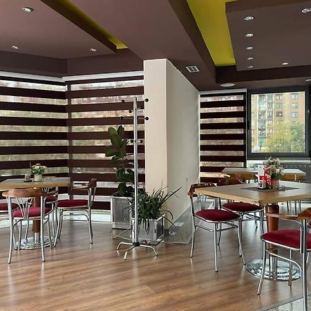Hotel Brkic Sarajevo Airport - Free Parking Esterno foto