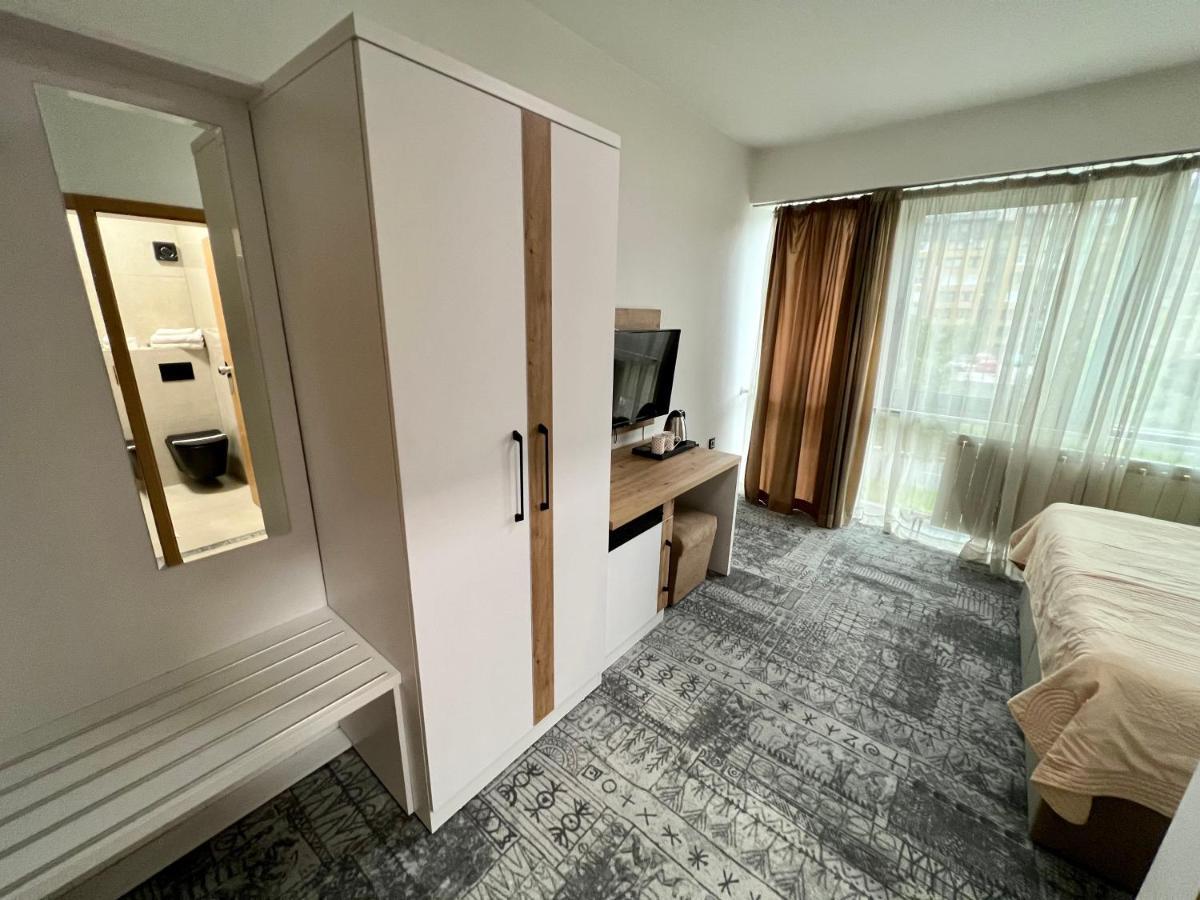 Hotel Brkic Sarajevo Airport - Free Parking Esterno foto