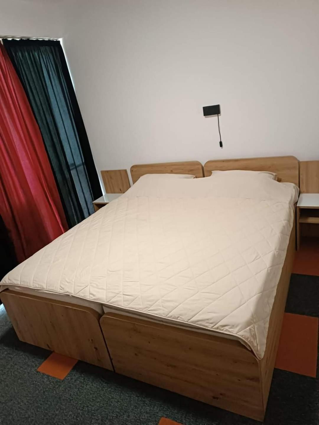 Hotel Brkic Sarajevo Airport - Free Parking Esterno foto