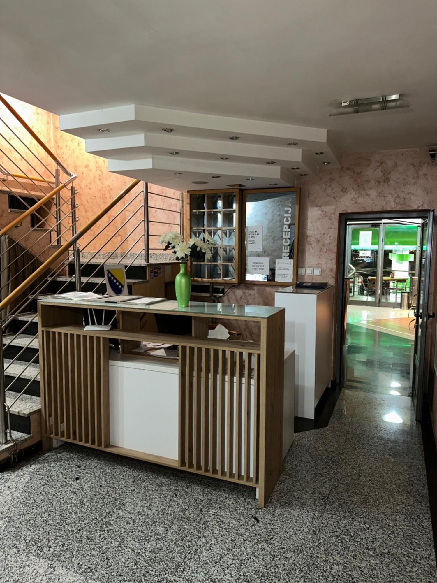 Hotel Brkic Sarajevo Airport - Free Parking Esterno foto